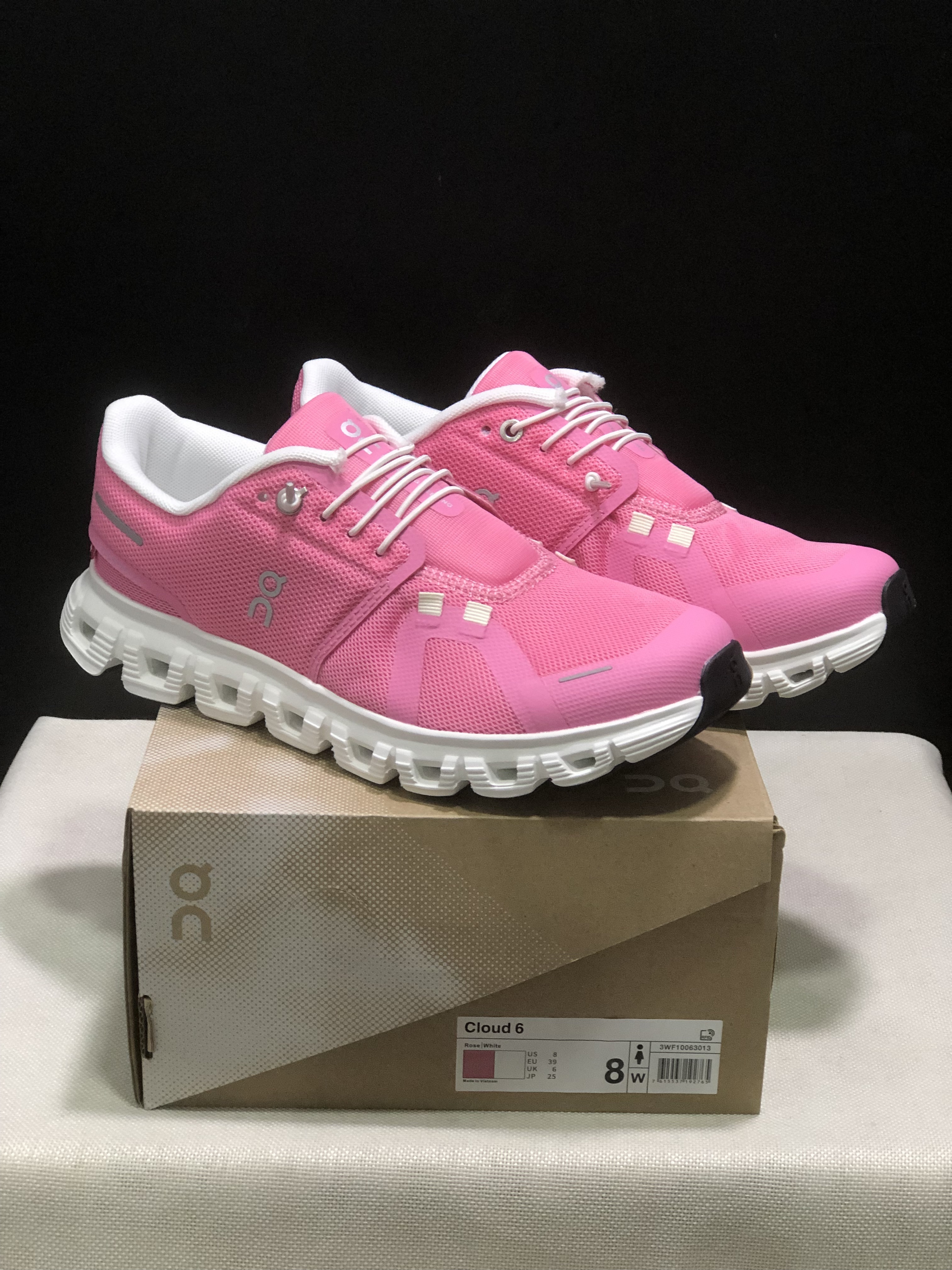 On Cloud 6 - Raspberry | White