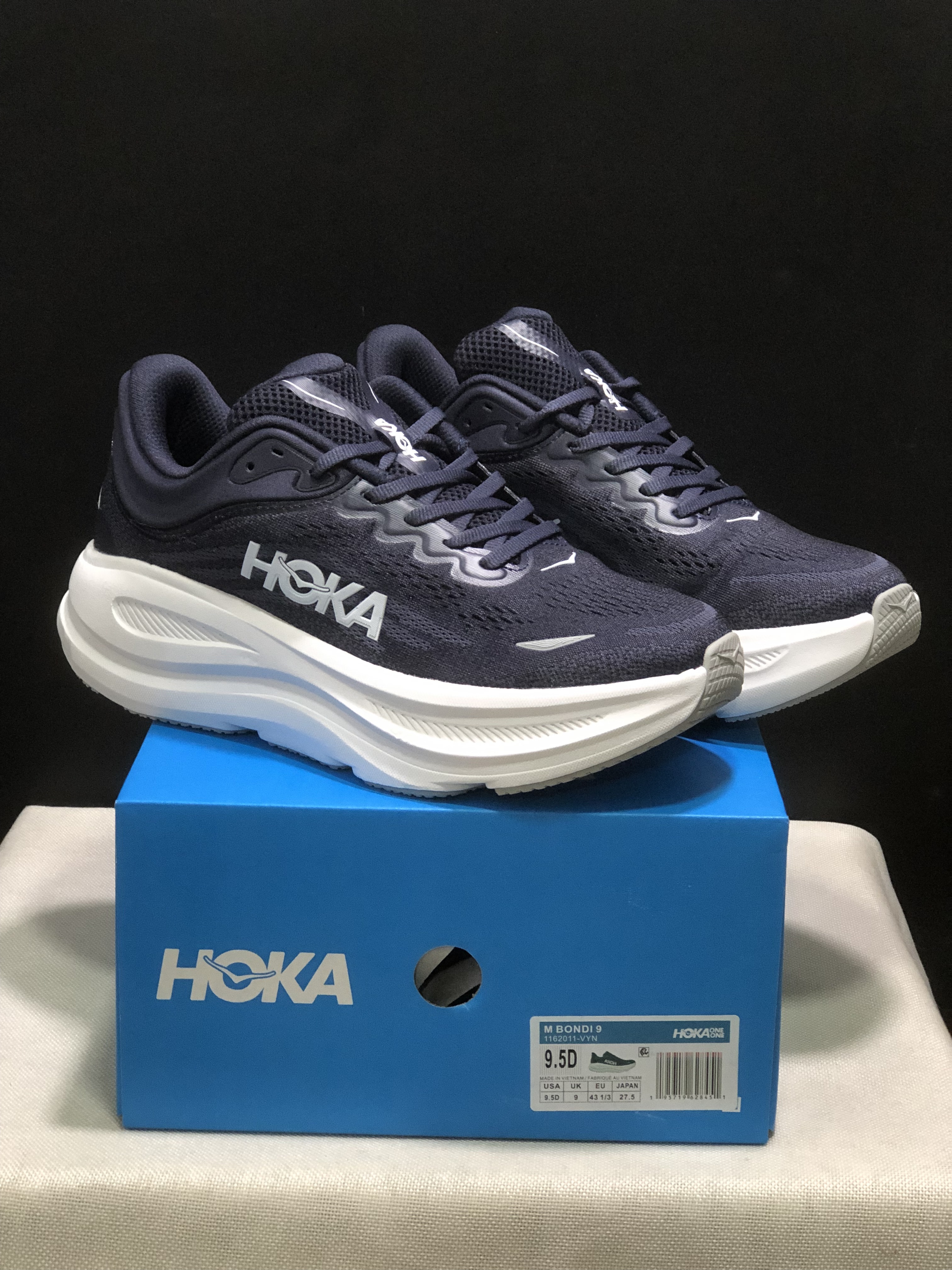 Hoka Bondi 9 - Varsity Navy/White