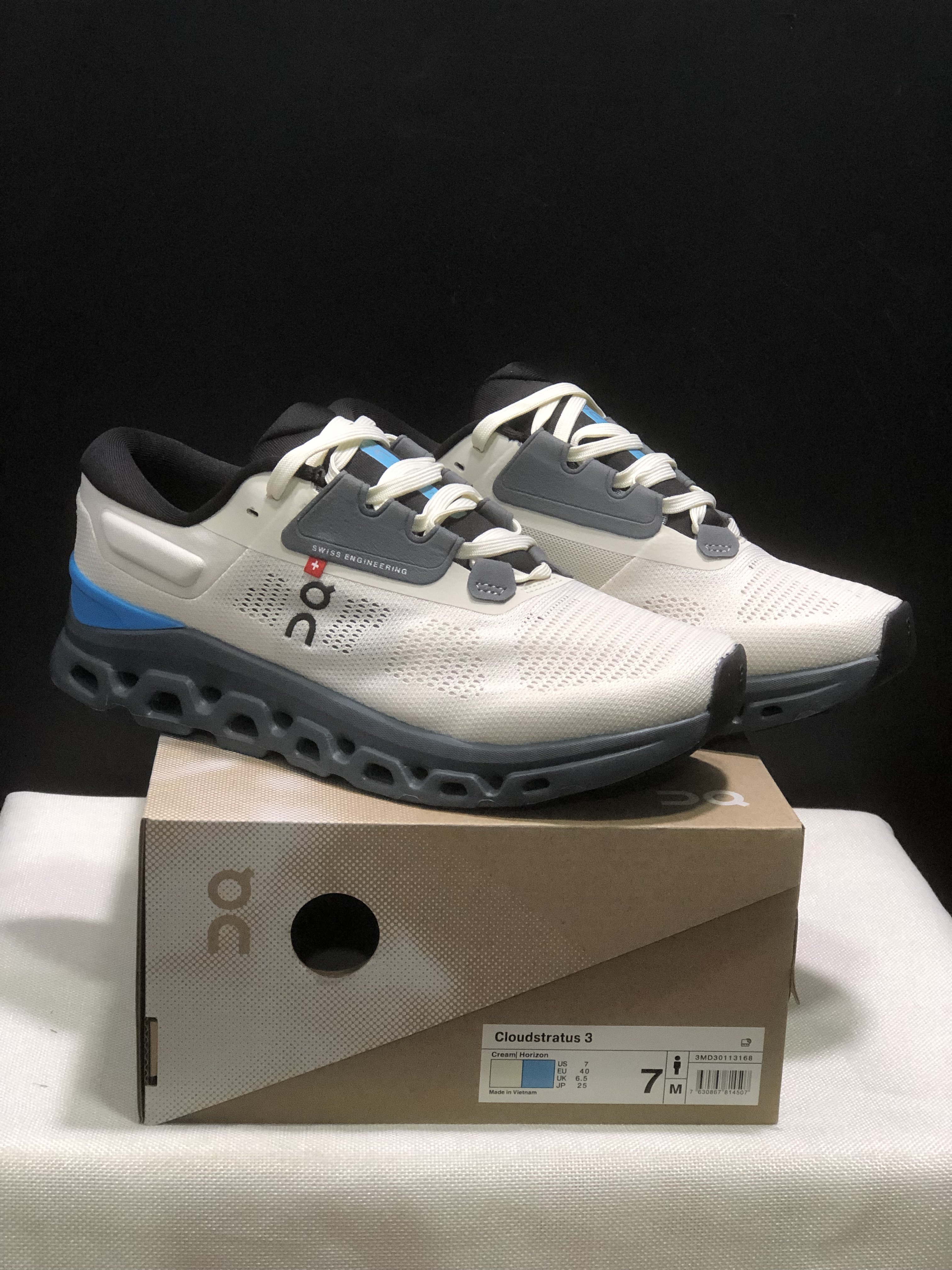 On Cloudstratus 3 - Cream Horizon